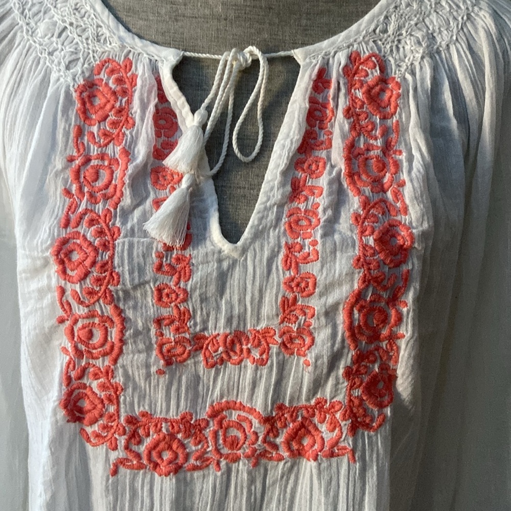 Joie white blouse with coral embroidery size M - Picture 5 of 13